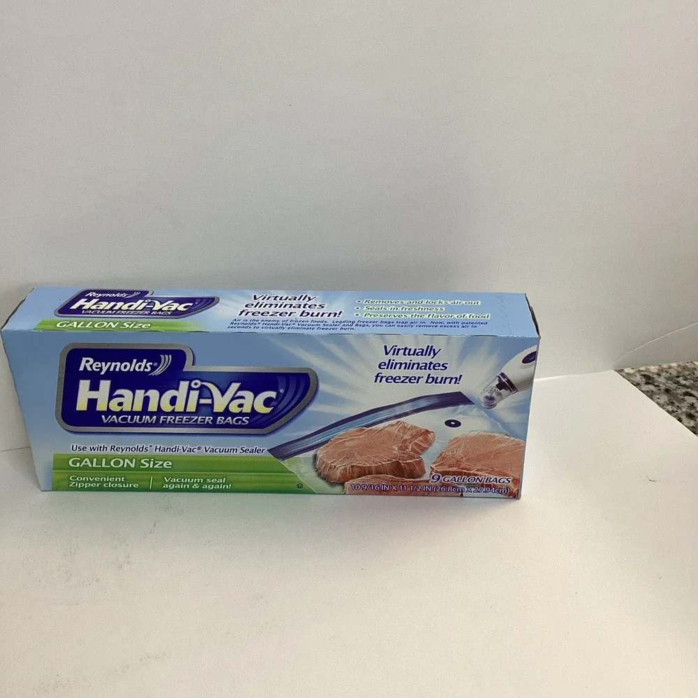 Reynolds Handi-Vac Vacuum Freezer Bags Gallon Size — 9 Bags  NEW & UNOPENED HTF